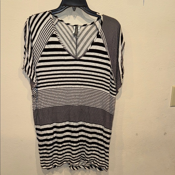 Kenneth Cole bikini swimsuit cover up tunic size S - Picture 1 of 3